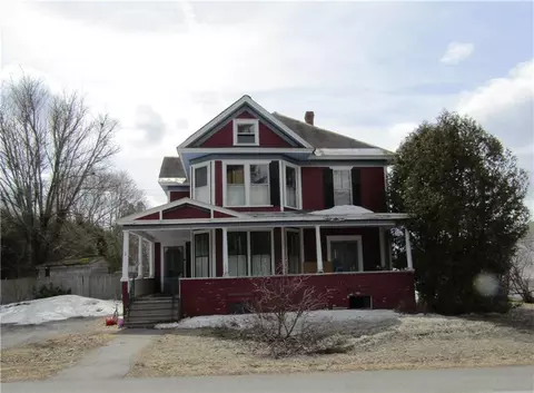 33 Elm St, Milo, ME 04463 photo 1