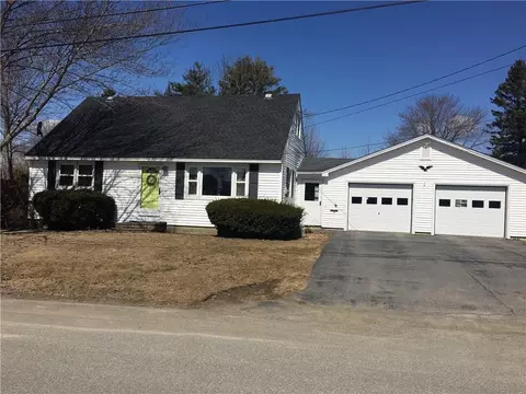 6 Upland Rd, Brewer, ME 04412 photo 1