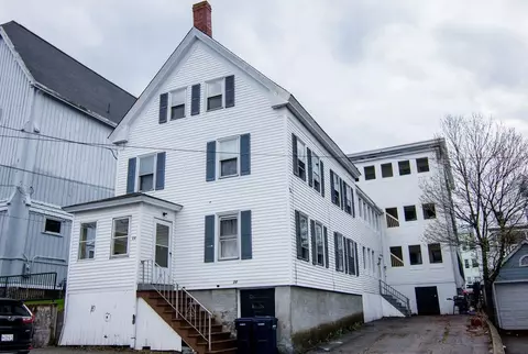 28 Bacon St, Biddeford, ME 04005 photo 1