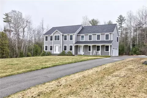 16 Crestview Dr, Orono, ME 04473 photo 1