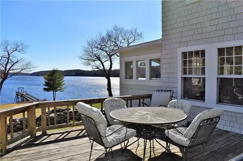 36 Clifford Rd, Edgecomb, ME 04556 photo 1