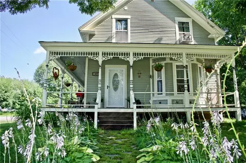 17 Pleasant St, Milo, ME 04463 photo 1