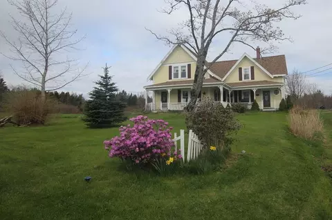 549 County Rd, Lubec, ME 04652 photo 1