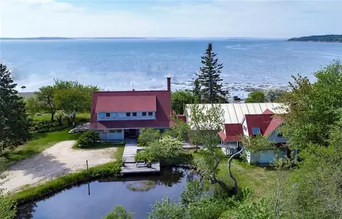 46 Apple Tree Point Ln, Brooklin, ME 04616 photo 1