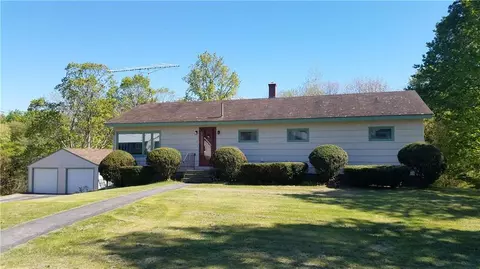 5 Cortland Rd, Jay, ME 04239 photo 1