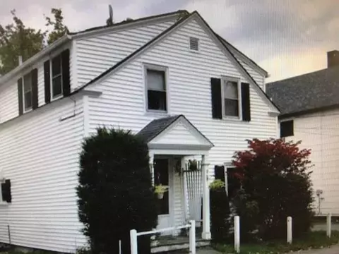 9 Flagg St, Augusta, ME 04330 photo 1