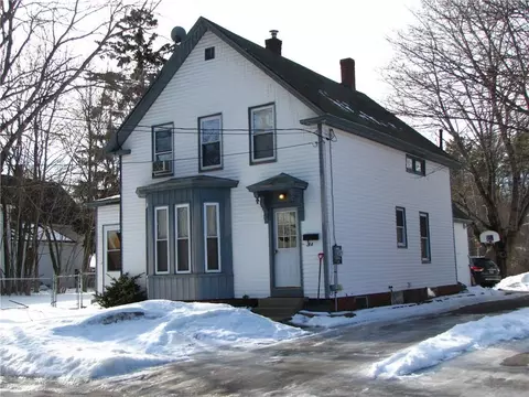 14 Grove St, Springvale, ME 04083 photo 1