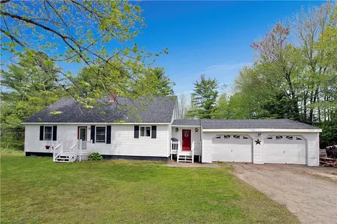 138 Stetson Rd E, Levant, ME 04456 photo 1