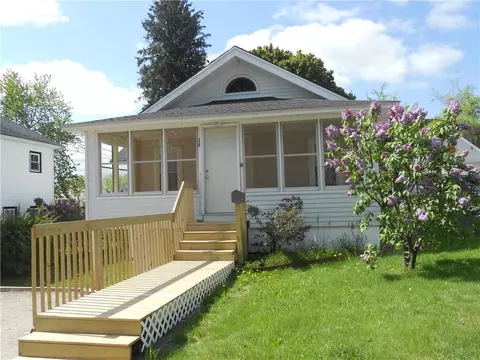 14 Monroe St, Augusta, ME 04330 photo 1