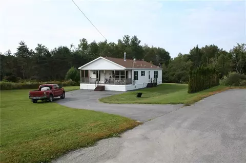 215 Camden Rd, Appleton, ME 04862 photo 1