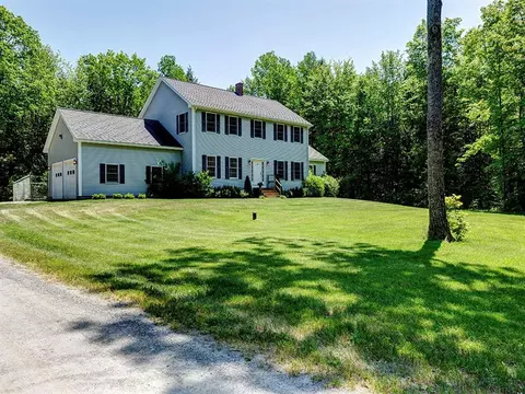71 Greenery Dr, Sidney, ME 04330 photo 1