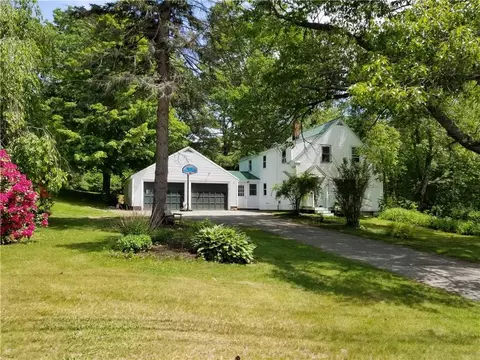 35 Stanley Rd, Springvale, ME 04083 photo 1