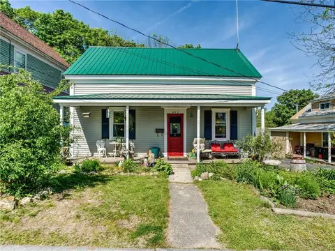 482 Middle St, Bath, ME 04530 photo 1
