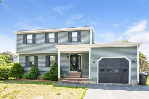 3 Caryn Dr, Saco, ME 04072 photo 1