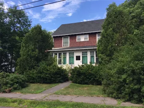 12 Crosby St, Augusta, ME 04330 photo 1