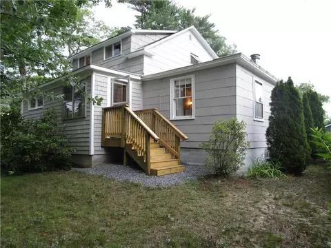 111 Middlesex Rd, Topsham, ME 04086 photo 1