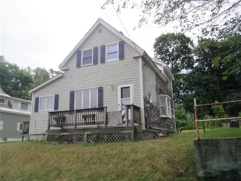 72 Elm St, Millinocket, ME 04462 photo 1
