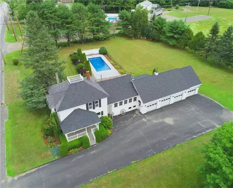 260 Main St, Corinth, ME 04427 photo 1