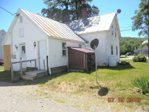 253 Main St, Bingham, ME 04920 photo 1