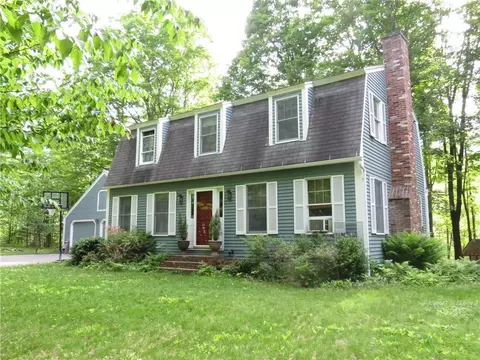 8 Chickadee Ln, Readfield, ME 04355 photo 1