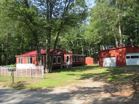 882 Eastern Ave, Holden, ME 04429 photo 1