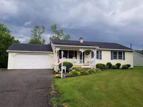 140 Eastern Ave, Brewer, ME 04412 photo 1