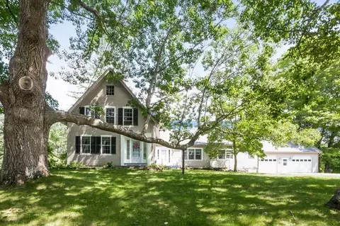 32 Adell Rd, Readfield, ME 04355 photo 1
