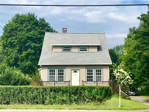 728 Riverside Dr, Augusta, ME 04330 photo 1