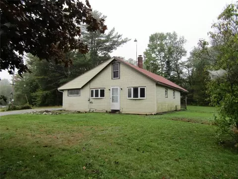 726 Franklin Rd, Jay, ME 04239 photo 1