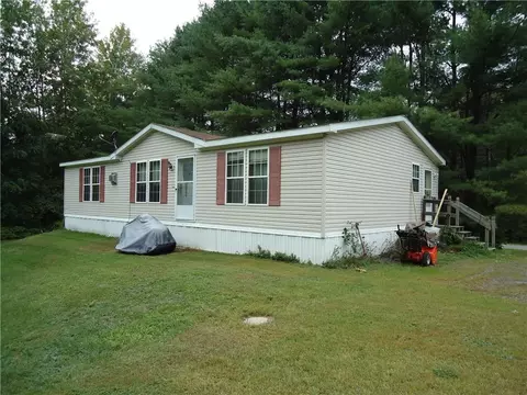 416 Juniper Ln, Sidney, ME 04330 photo 1