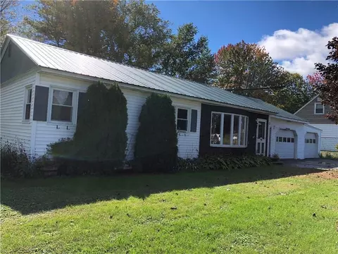 3 Allen St, Jay, ME 04239 photo 1