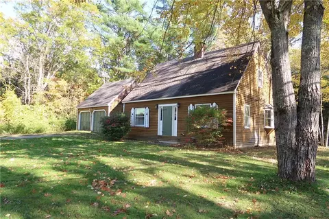 957 Eastern Rd, Warren, ME 04864 photo 1