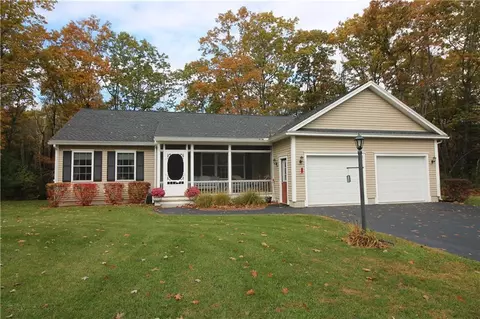 52 Parkside Dr, Biddeford, ME 04005 photo 1
