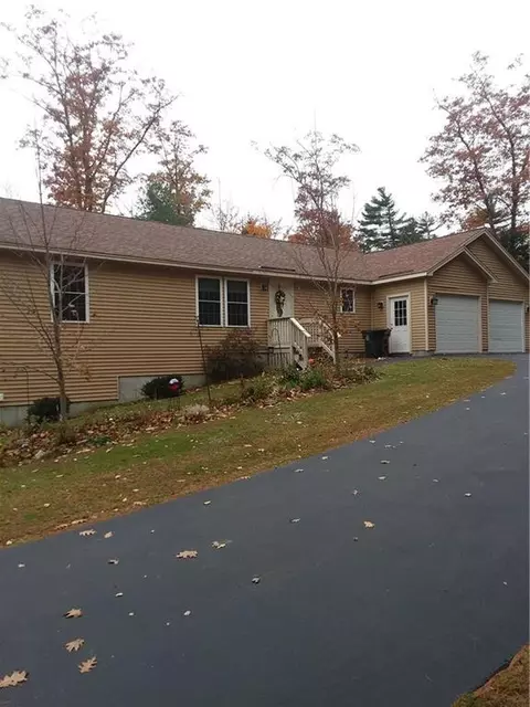 90 Grant Rd, Saco, ME 04072 photo 1