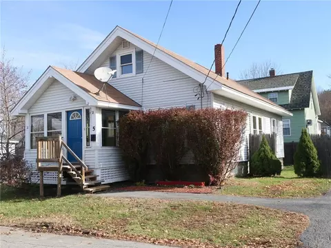 5 Howe St, Augusta, ME 04330 photo 1