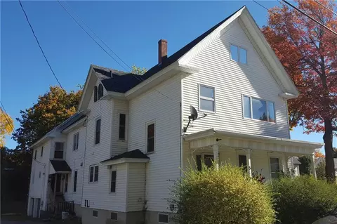 5 Maple St, Augusta, ME 04330 photo 1