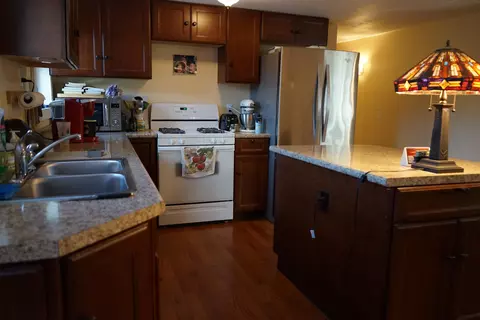 1060 Middle Rd, Woolwich, ME 04579 photo 1