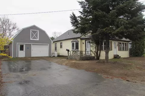 7 River St, Millinocket, ME 04462 photo 1