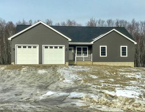 32 Nye Ln, Hermon, ME 04401 photo 1