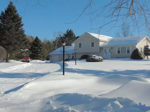 54 Hillside Blvd, Brewer, ME 04412 photo 1