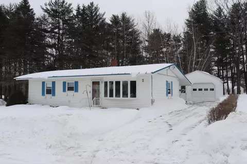 2 Gilbert St, Waterville, ME 04901 photo 1