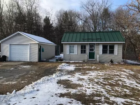 804 Riverside Dr, Augusta, ME 04330 photo 1