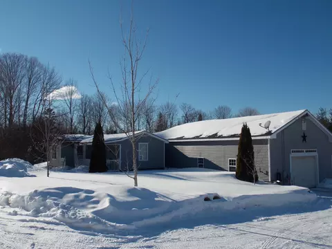 5 Armstrong Rd, Dexter, ME 04930 photo 1
