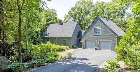 662 Back River Rd, Boothbay, ME 04537 photo 1