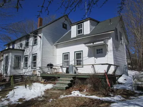 26 School St, Vinalhaven, ME 04863 photo 1
