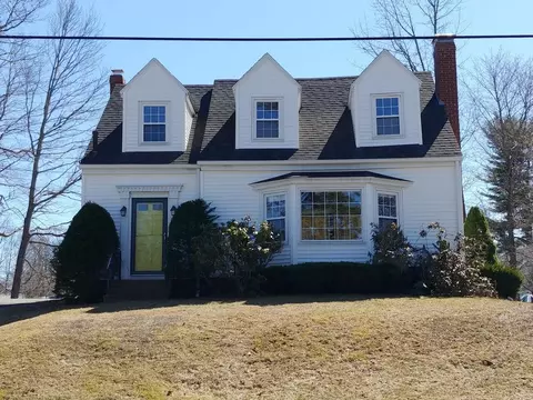 60 Murray St, Augusta, ME 04330 photo 1