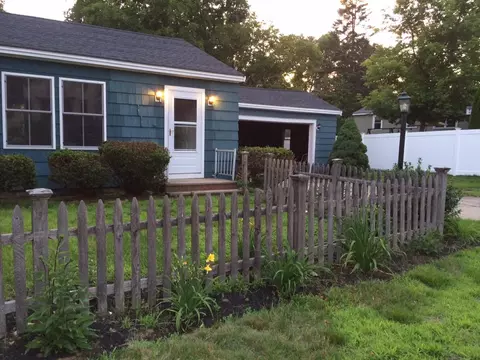 8 1st St, Berwick, ME 03901 photo 1