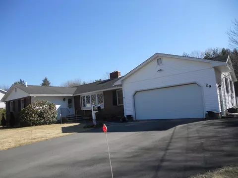 29 Canterbury Rd, Brewer, ME 04412 photo 1