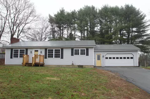 10 Riverview Rd, Hampden, ME 04444 photo 1