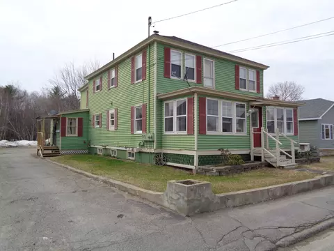 122 Bates St, Millinocket, ME 04462 photo 1